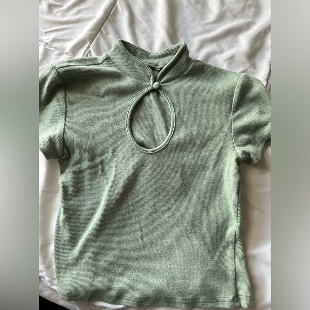 Pacsun sage green top